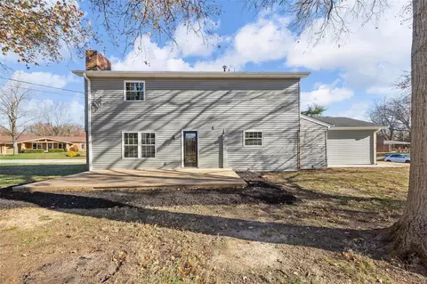 Exterior - 311 Breezeview Dr, Ballwin, MO 63021 photo 5 of 6