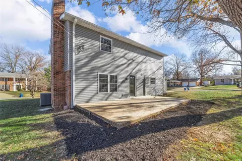 Exterior - 311 Breezeview Dr, Ballwin, MO 63021 photo 6 of 6