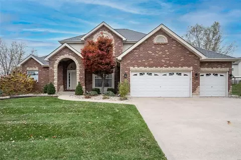 930 Sill Ridge Dr, O'fallon, MO 63368
