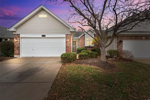1338 Redwood View Ct, Saint Louis, MO 63146