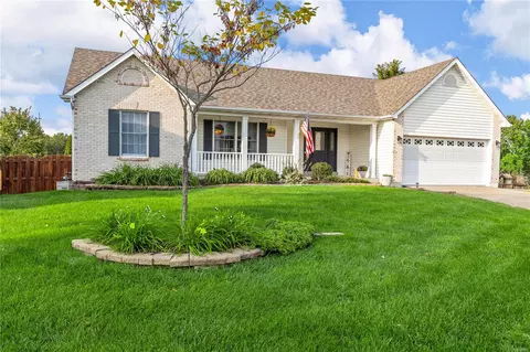 Exterior - 9 Quaint Cottage Ct, O'fallon, MO 63368 photo 4 of 7