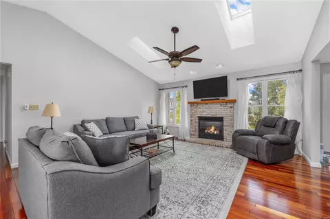 Living - 9 Quaint Cottage Ct, O'fallon, MO 63368 photo 4 of 4