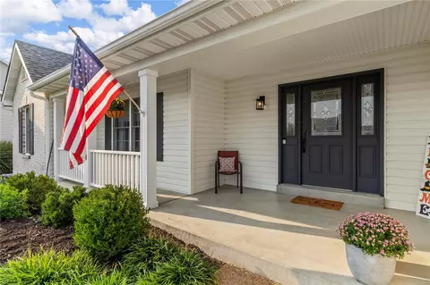 Exterior - 9 Quaint Cottage Ct, O'fallon, MO 63368 photo 2 of 7