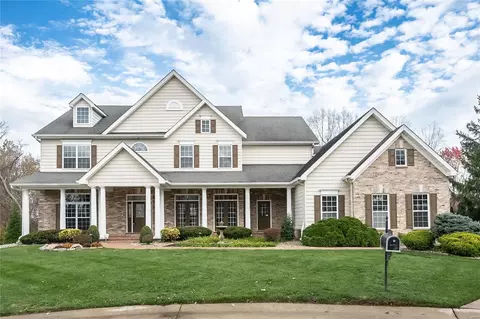 872 Tara Manor Ct, Chesterfield, MO 63005