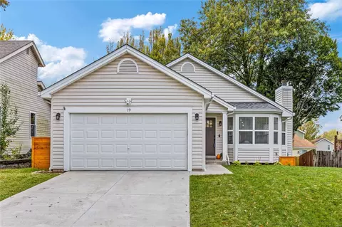 19 Queensboro Dr, Saint Peters, MO 63376