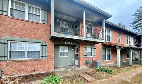 8720 Santa Bella Dr #A, Hazelwood, MO 63042