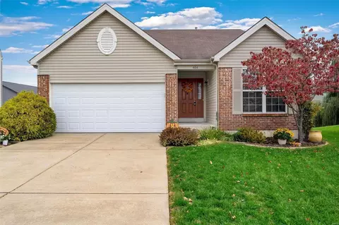 404 Angelique Pl, Saint Charles, MO 63303