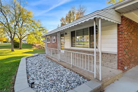 Exterior - 9 Al Lin Ct, Bridgeton, MO 63044 photo 2 of 7