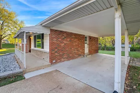 Exterior - 9 Al Lin Ct, Bridgeton, MO 63044 photo 3 of 7