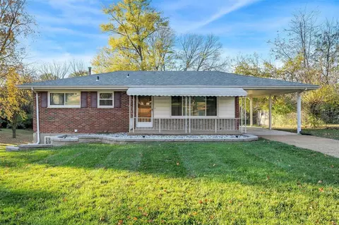 9 Al Lin Ct, Bridgeton, MO 63044