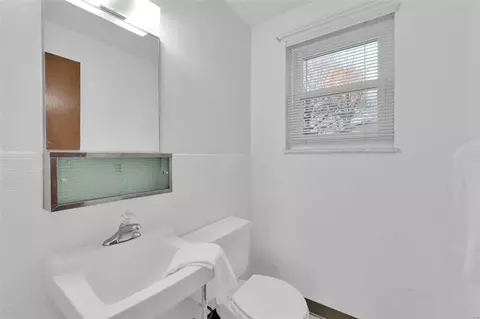Bath - 606 Danny Ln, O'fallon, MO 63366 photo 2 of 2