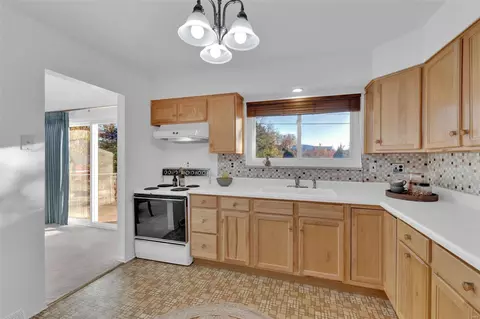 Kitchen - 606 Danny Ln, O'fallon, MO 63366 photo 2 of 2