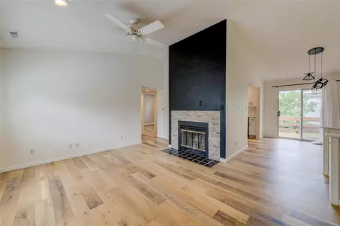 1540 E Swan Cir, Saint Louis, MO 63144