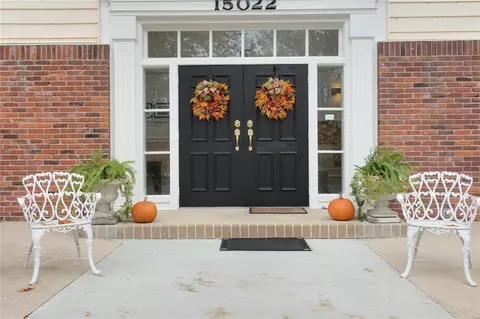 15022 Claymoor Ct #1, Chesterfield, MO 63017