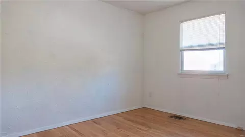 Bedroom - 1005 Pine St, Saint Charles, MO 63301 photo 4 of 4