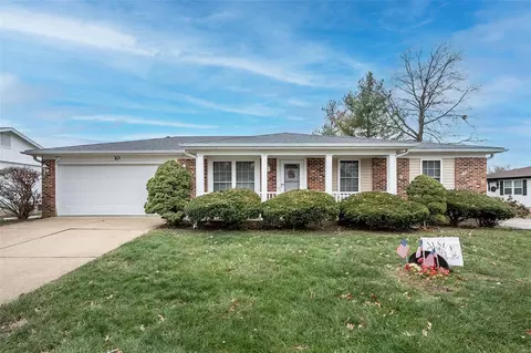 10 Lemon Tree Dr, Saint Peters, MO 63376