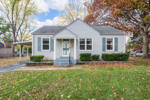 1195 Saint Richard Dr, Florissant, MO 63031