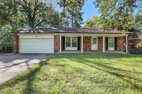 2278 Redman Rd, Saint Louis, MO 63136