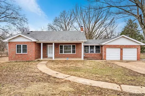 4512 Butler Hill Rd, Saint Louis, MO 63128