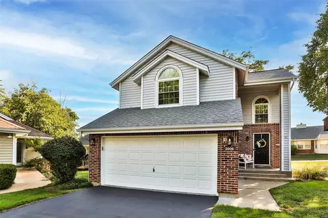 2006 Midfield Ln, Saint Louis, MO 63146