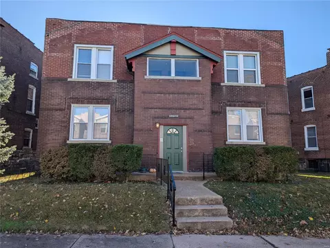 3310 Humphrey St, Saint Louis, MO 63118