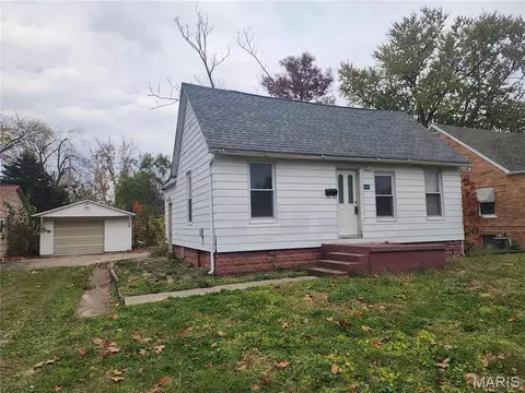 2365 E Converse Ave, Springfield, IL 62702 photo 1