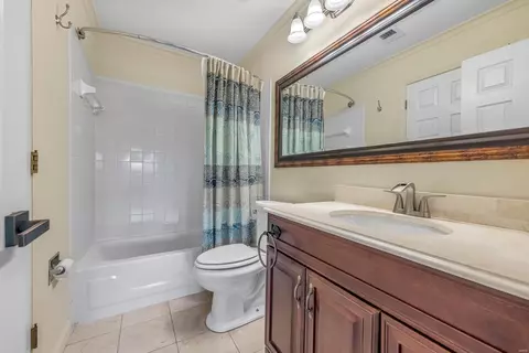 Bath - 705 Hemingway Ln, Weldon Spring, MO 63304 photo 3 of 3