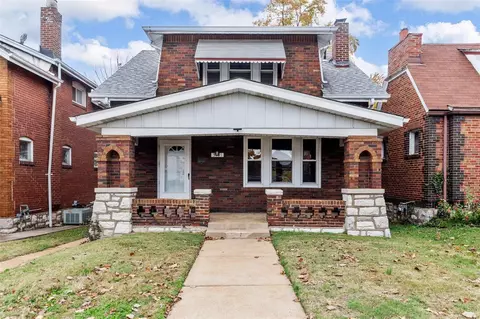 3151 Watson Rd, Saint Louis, MO 63139