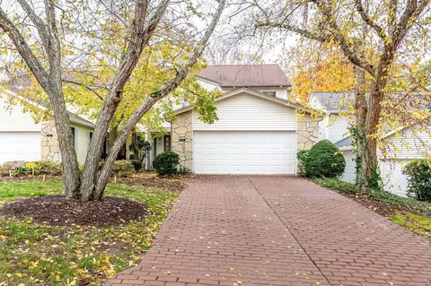1563 Charlemont Dr, Chesterfield, MO 63017