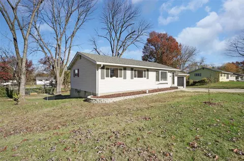515 Danny Ln, O'fallon, MO 63366