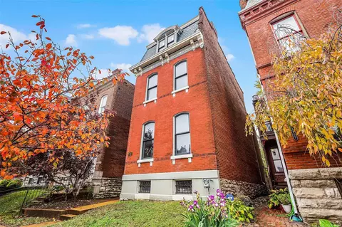 3507 Illinois Ave, Saint Louis, MO 63118