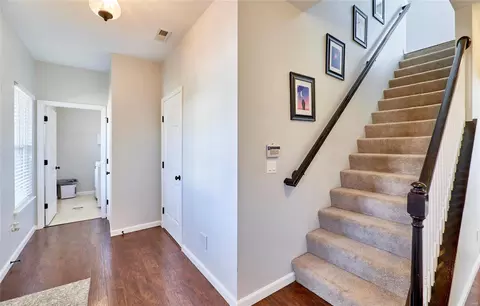 Entry Way - 408 Covered Bridge Ln, O'fallon, MO 63368 photo 2 of 2