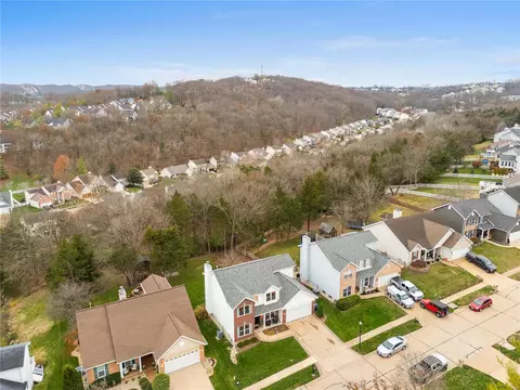 View/Area - 17435 Hilltop Ridge Dr, Eureka, MO 63025 photo 1 of 5