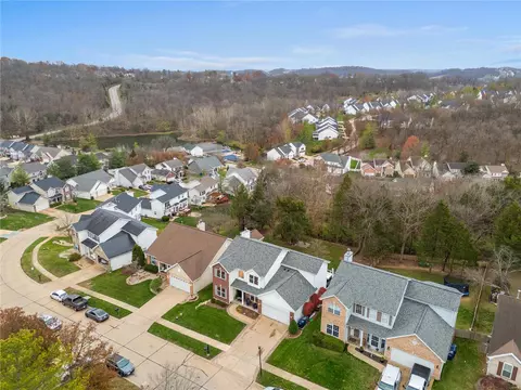 View/Area - 17435 Hilltop Ridge Dr, Eureka, MO 63025 photo 3 of 5