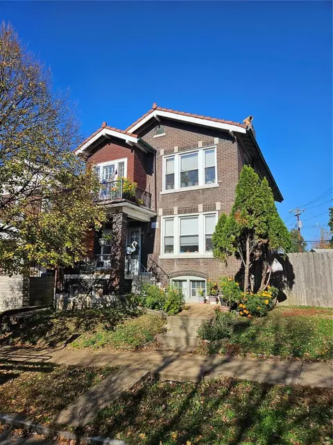 3619 Montana St, Saint Louis, MO 63116