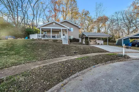 Exterior - 409 Briarhill Dr, Ballwin, MO 63021 photo 13 of 13