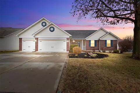 237 Waterford Crossing Dr, O'fallon, MO 63368