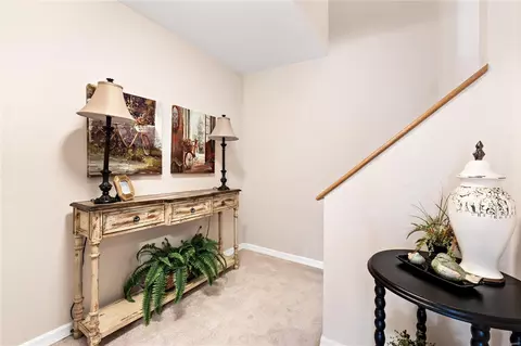 Entry Way - 627 Highview Circle Dr, Ballwin, MO 63021 photo 4 of 4