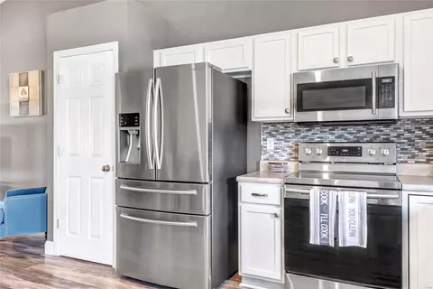 Kitchen - 64 E Homefield Point Court Ct, O'fallon, MO 63366 photo 2 of 5