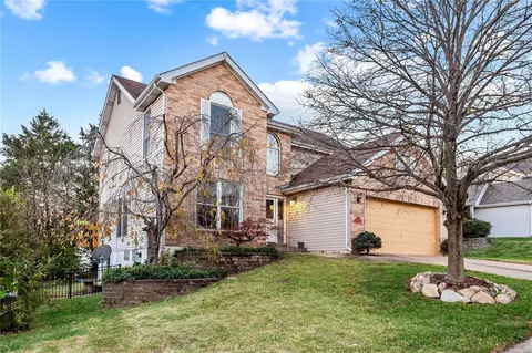 342 Summer Top Ln, Fenton, MO 63026