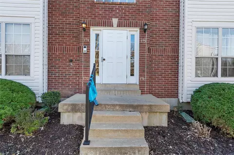 175 Timber Creek Dr, O'fallon, MO 63368 photo 2