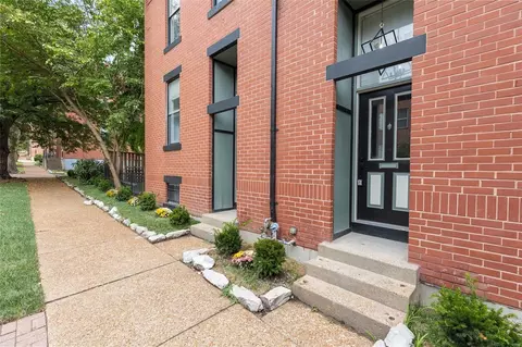 1007 Lami St, Saint Louis, MO 63104