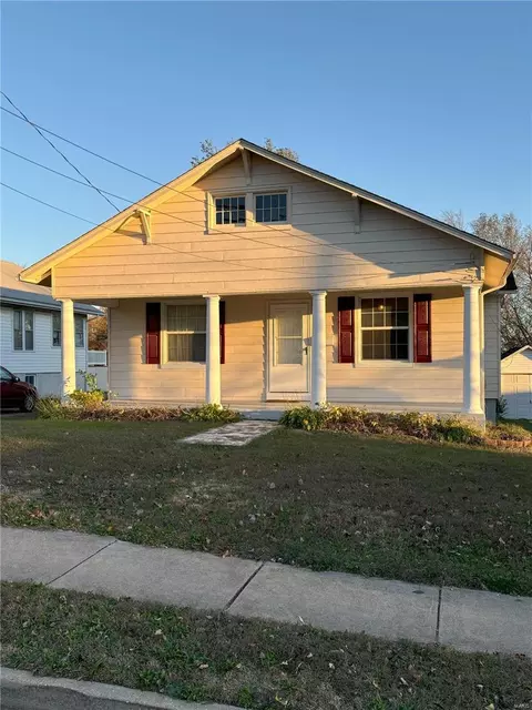830 N Main St, Saint Clair, MO 63077 photo 1