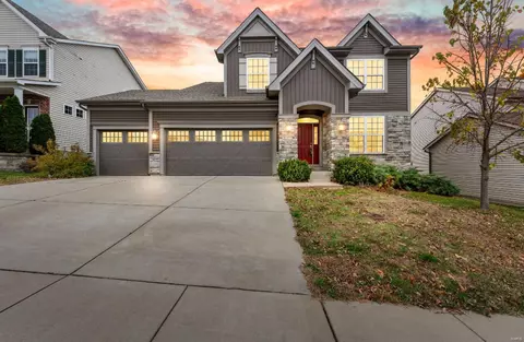 5929 Hawkins Ridge Ct, Saint Louis, MO 63129