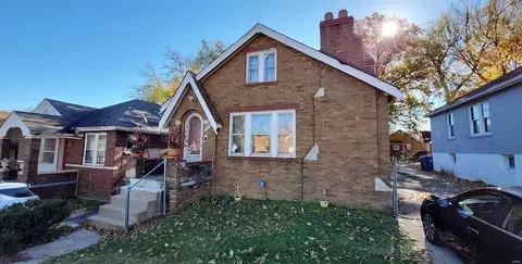 2826 Colonial Ave, Saint Louis, MO 63121