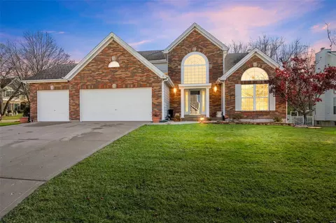 1460 Norwood Hills Dr, O'fallon, MO 63366