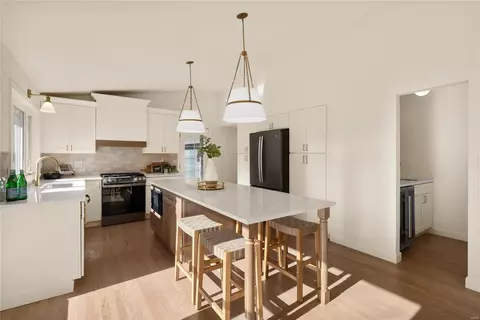 Kitchen - 347 Sudbury Ln, Ballwin, MO 63011 photo 1 of 7