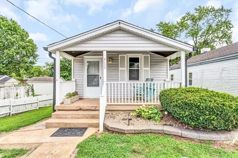 912 Dammert Ave, Saint Louis, MO 63125