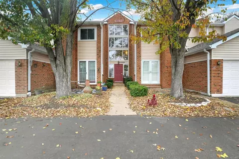 1340 Holgate Dr #G6, Ballwin, MO 63021