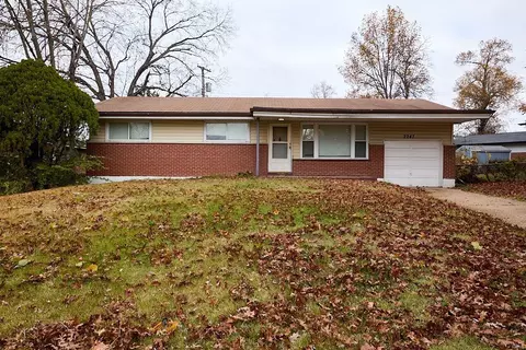 2247 Lovett Dr, Saint Louis, MO 63136